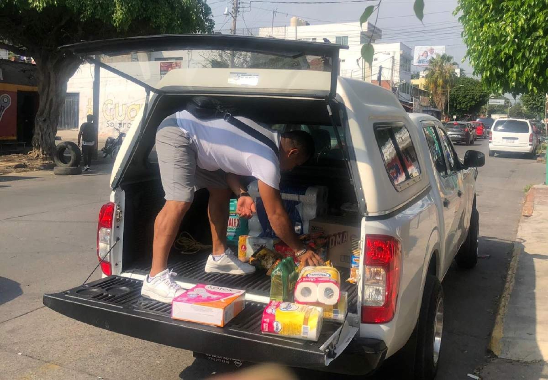 Coordinan esfuerzos la Canaco y Cruz Roja para enviar ayuda a Guerrero