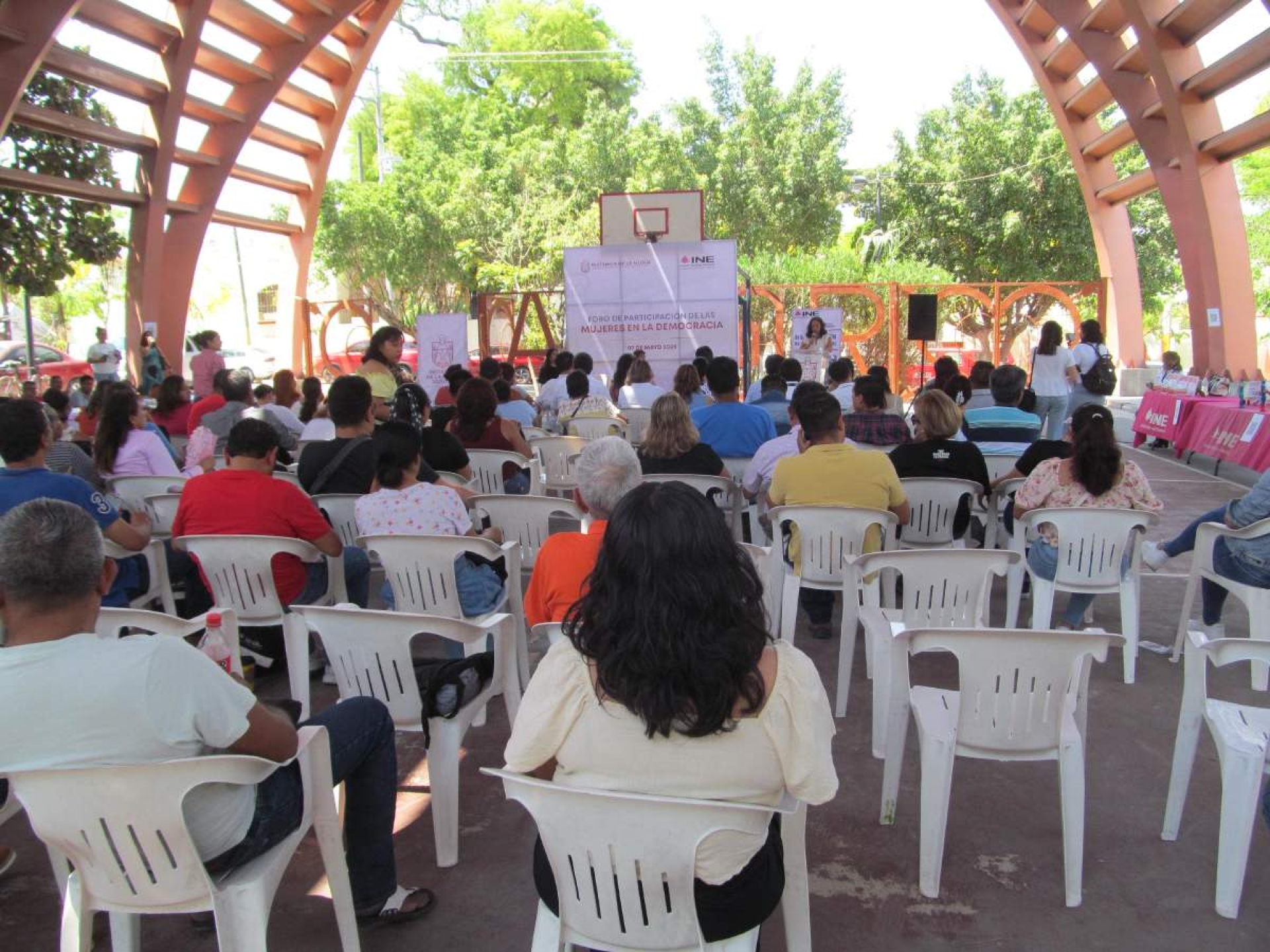 Realizan foro de participación de mujeres en la democracia en Jojutla