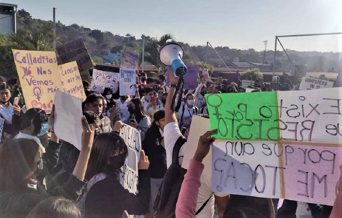 Alumnos del CBTis 194 de Ayala exigen salida de maestros acosadores