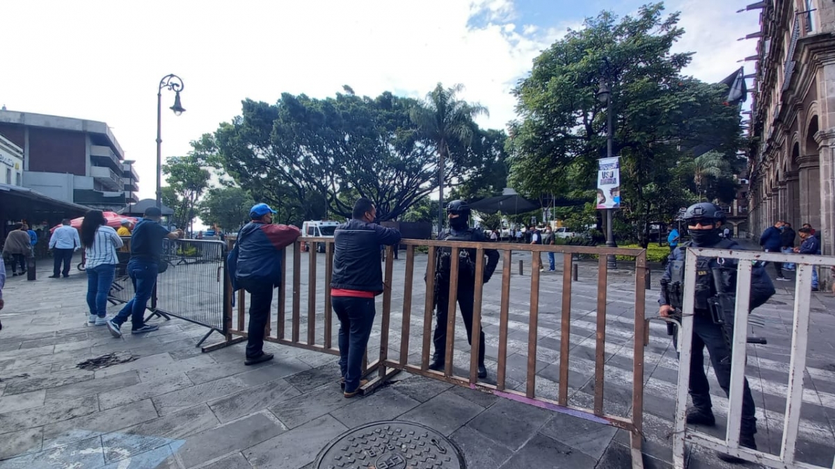 Cierre de calle Gutenberg previo a 'Banderazo de inicio de vacaciones de verano'