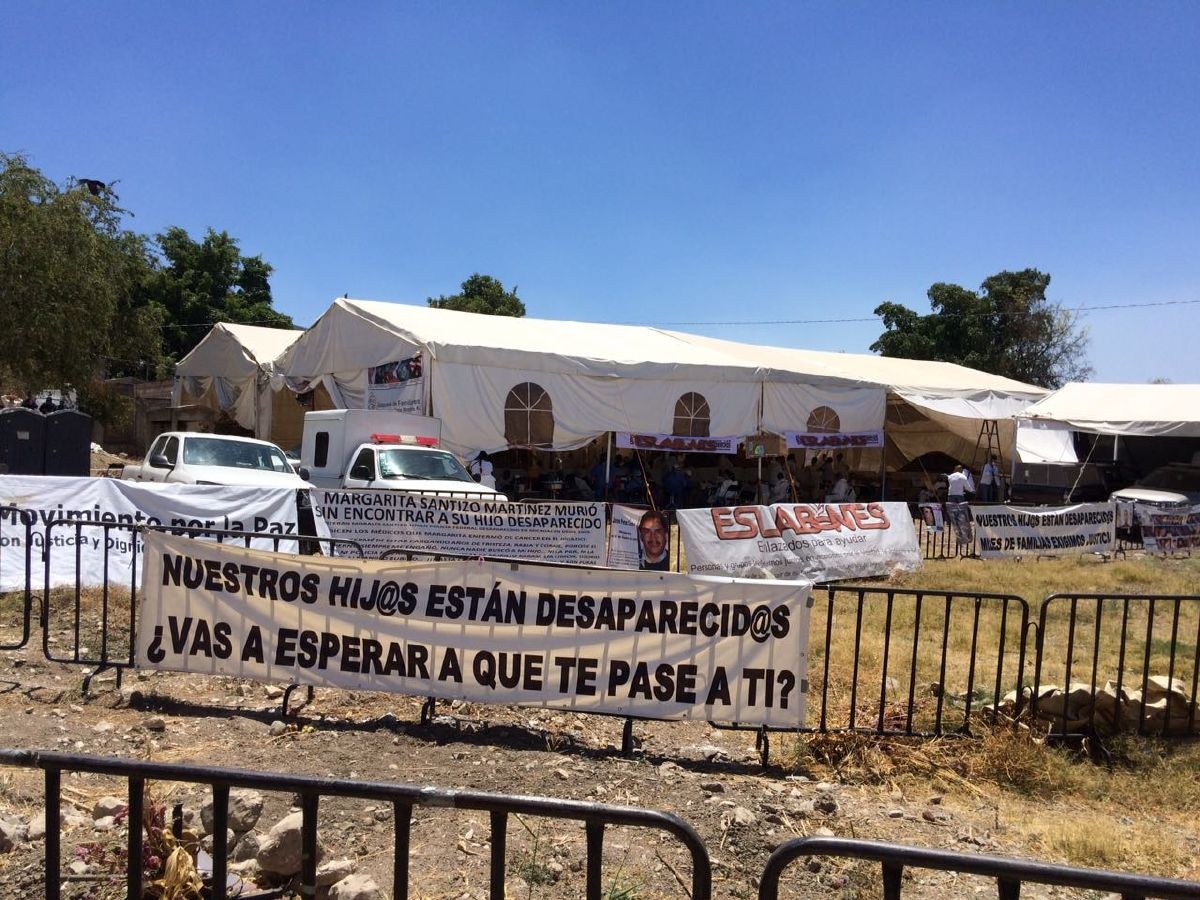 Por falta de material, suspenden exhumación en Jojutla