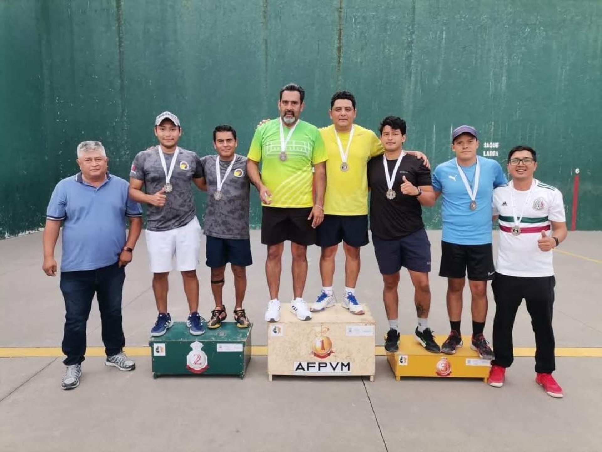 Despiden año con torneo de frontenis
