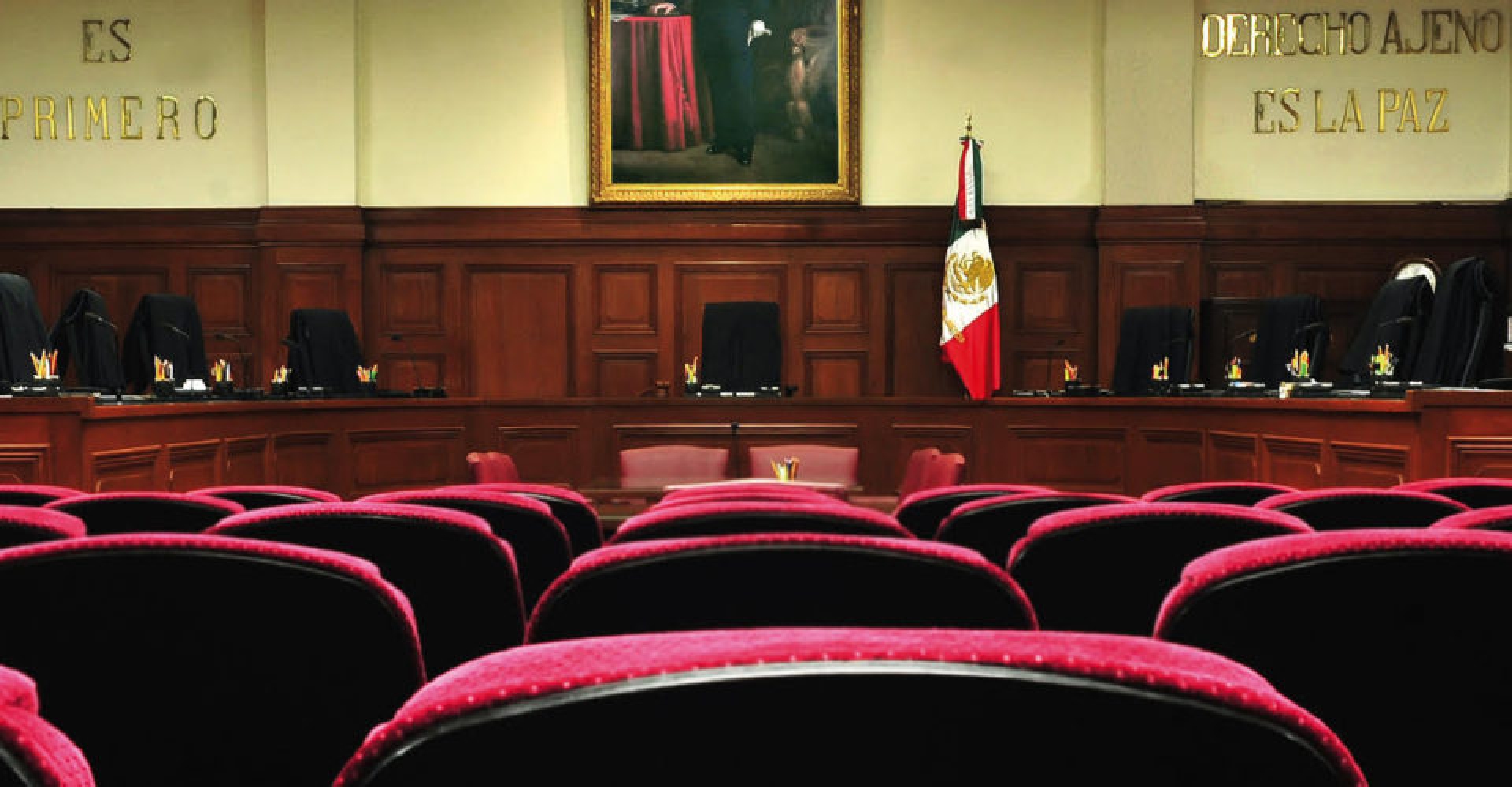 Deberán entrar en vigor medidas que prohíben la interrupción del embarazo
