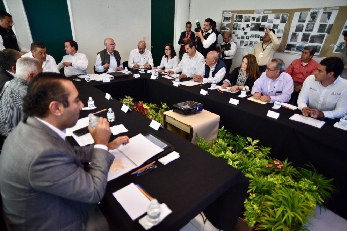 La atención médica en hospitales está asegurada: Narro