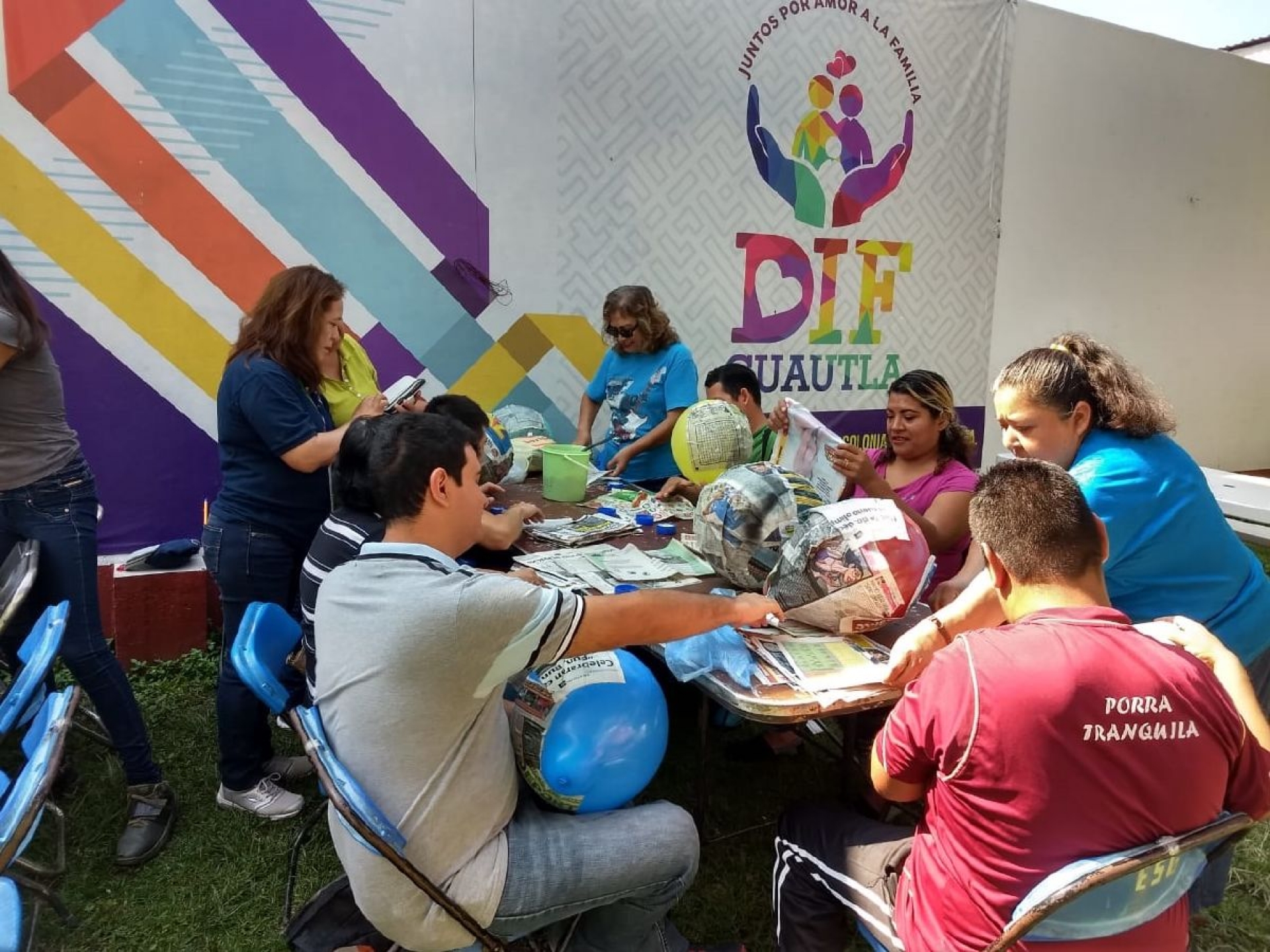 Ofrece el DIF Cuautla taller de elaboración de piñatas