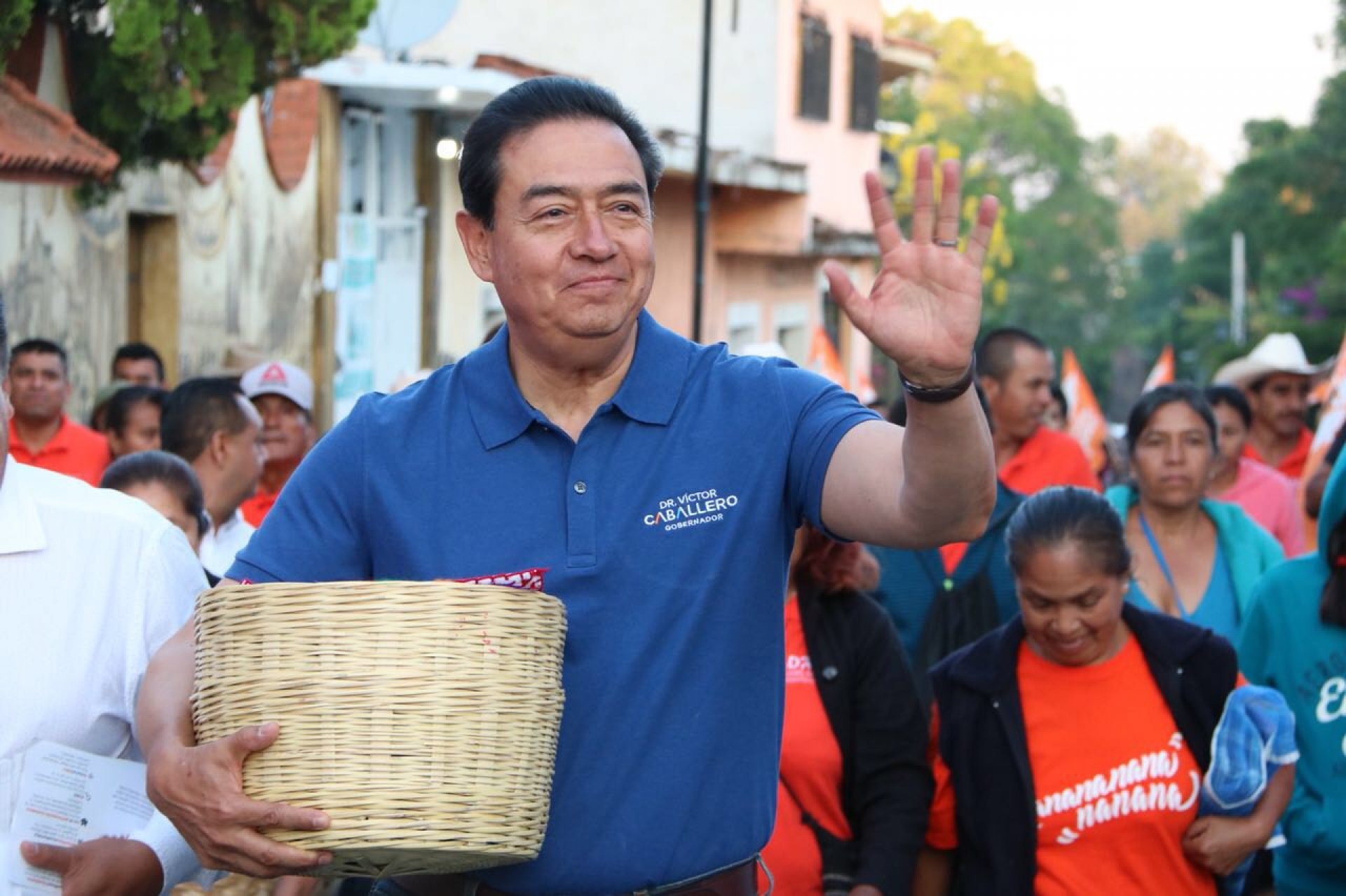 Víctor Caballero suma más apoyo en recorridos por los municipios