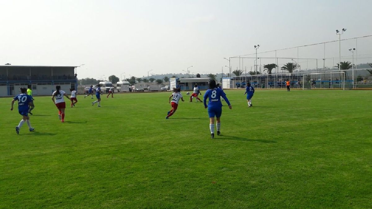 Se mantiene Leonas Morelos en la cima de la Liga Mayor Femenil