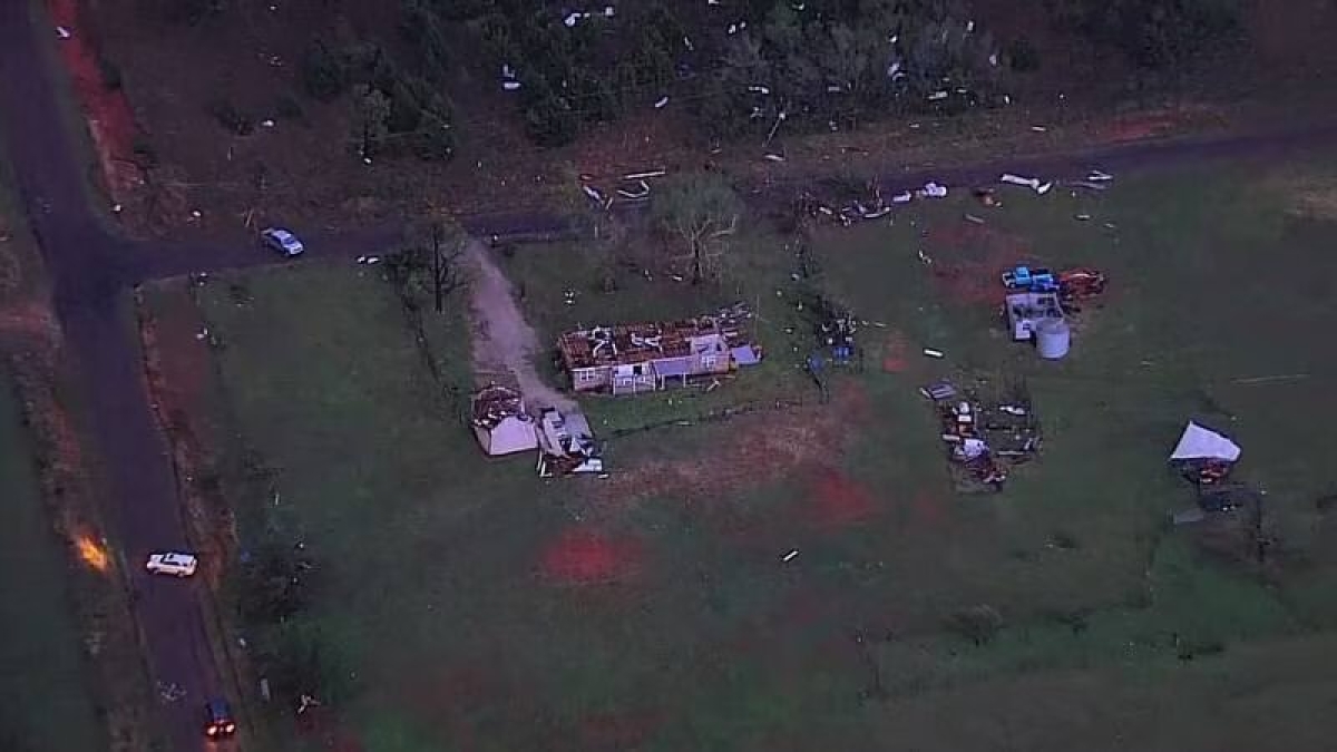 Serie de tornados afecta a Oklahoma; reportan dos muertos