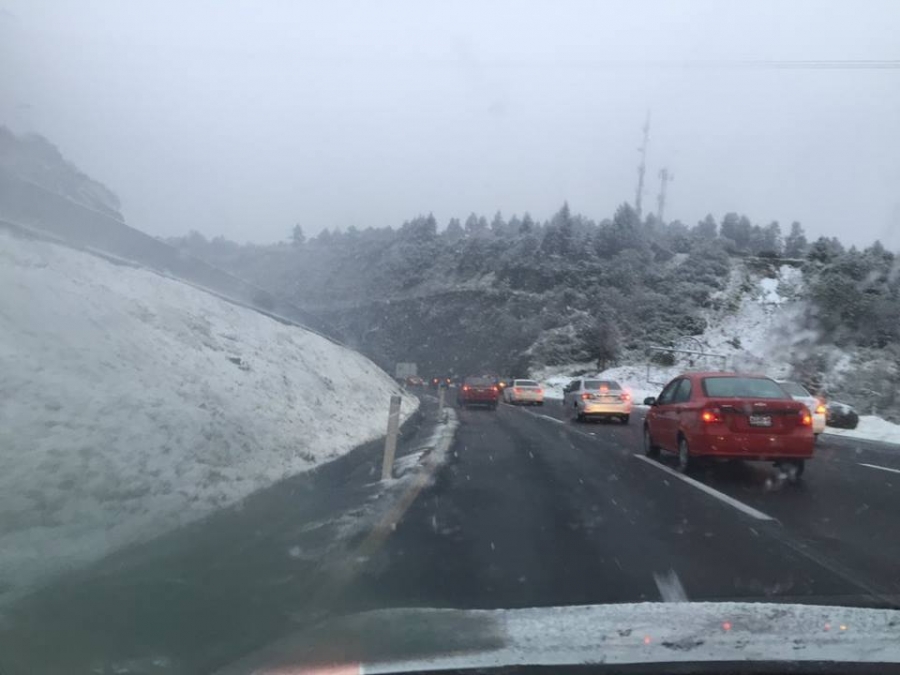 El valle de México se pinta de blanco, aquí las primeras imágenes de la nieve