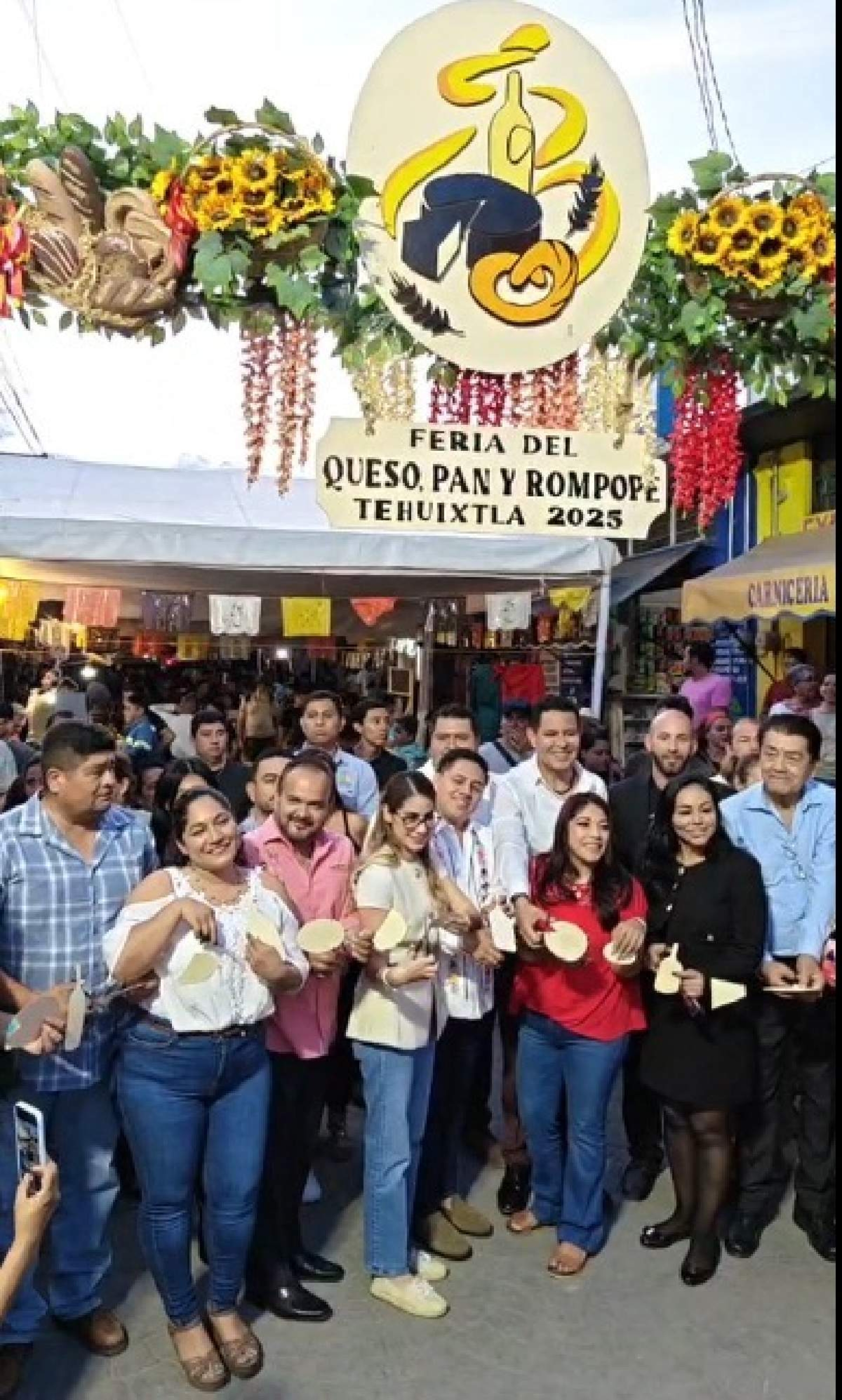 Inauguran Feria del Queso, Pan y Rompope en Tehuixtla