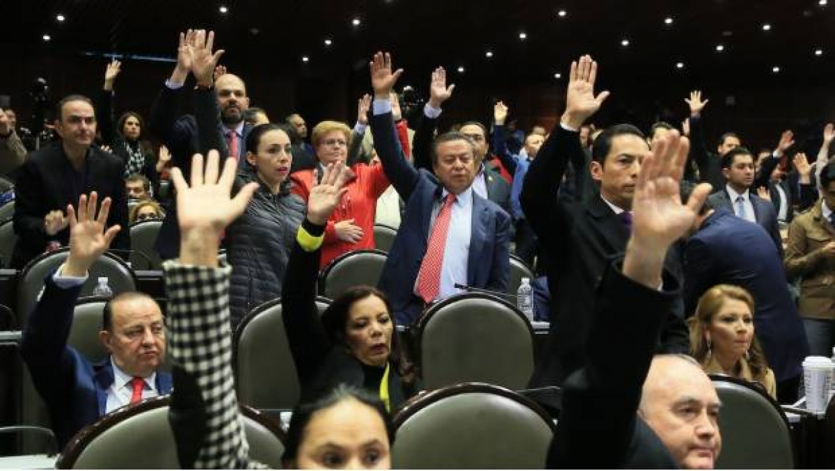 Diputados federales se llevan 2.3 mdp al año