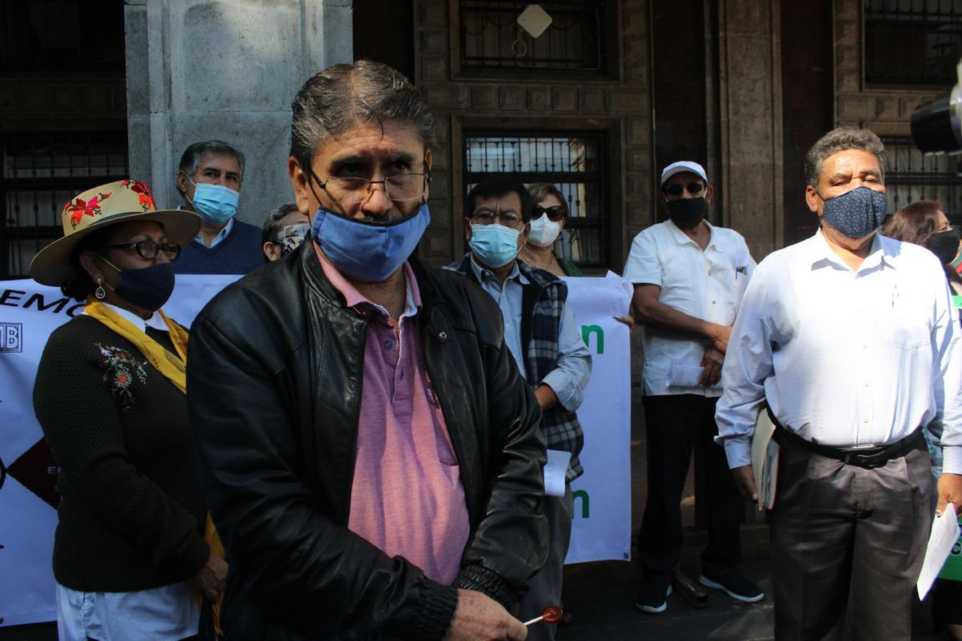 Piden cancelar el ciclo escolar