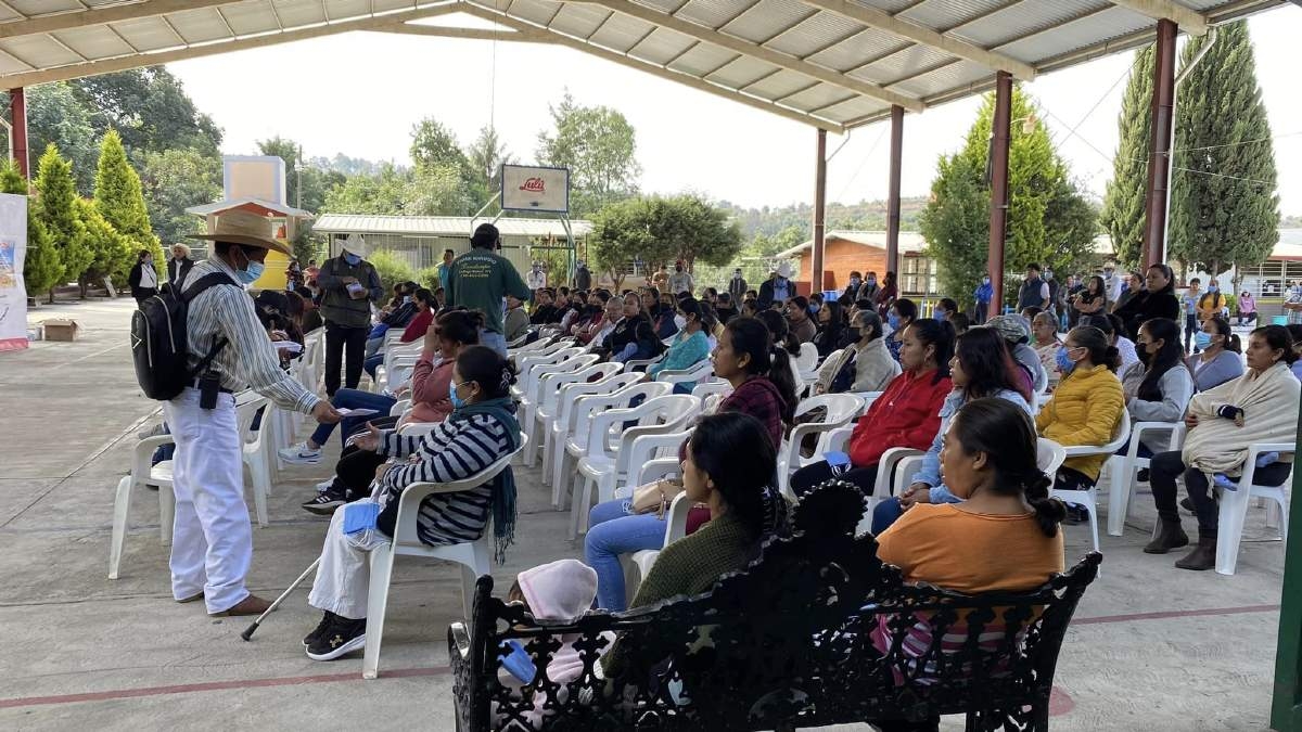 Dudan padres de Hueyapan en enviar a clases a sus hijos este lunes
