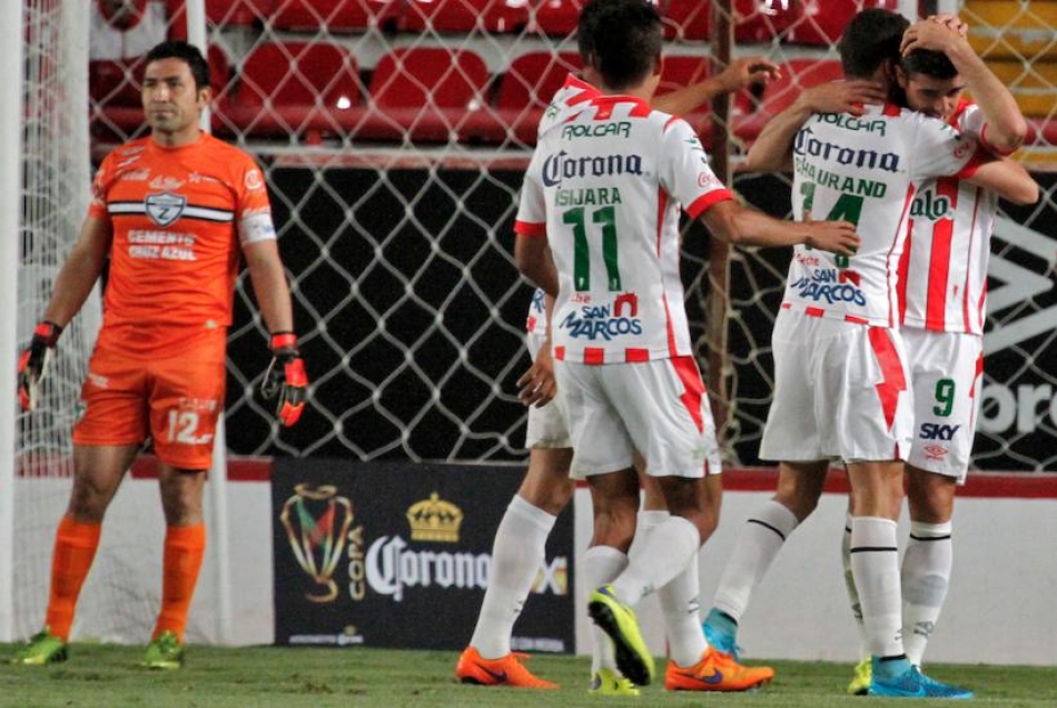 Portero del Zacatepec Siglo XXI provoca gol increíble en contra, ante el Necaxa