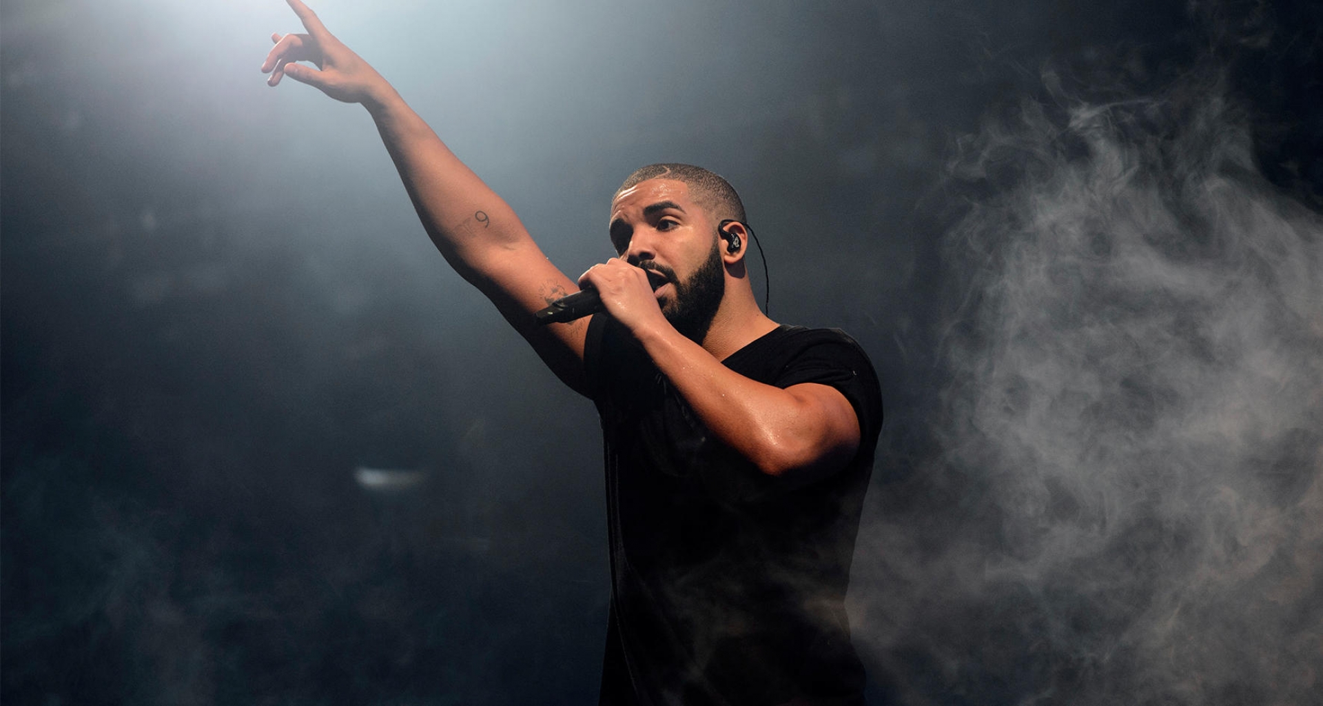 Drake arrasa con 7 canciones en el Top 10 de Billboard
