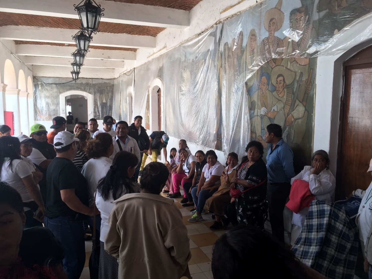Comerciantes establecidos se manifestaron en el palacio municipal de Cuautla