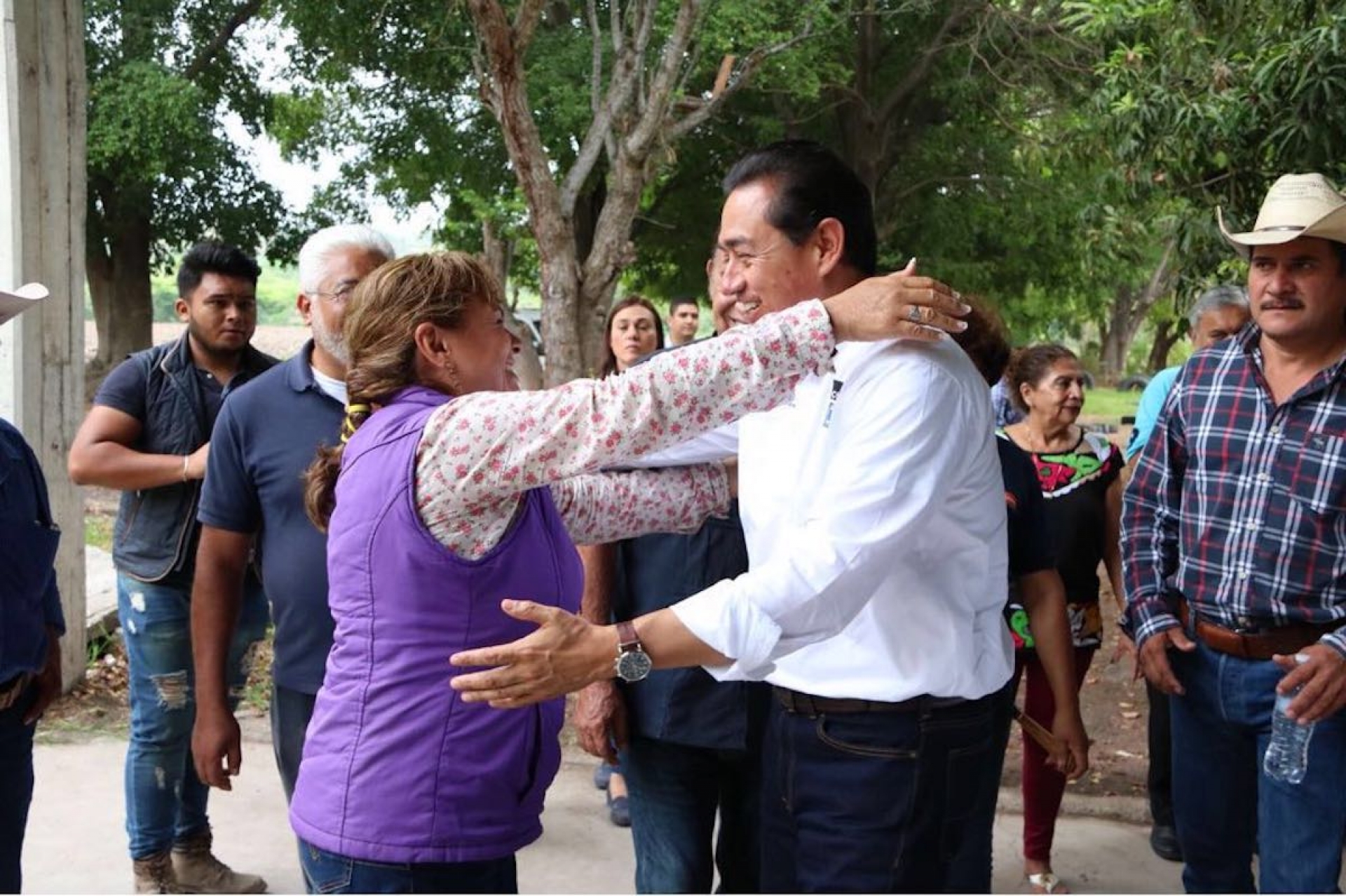 El campo será prioridad para mi gobierno, asegura Víctor Caballero Solano
