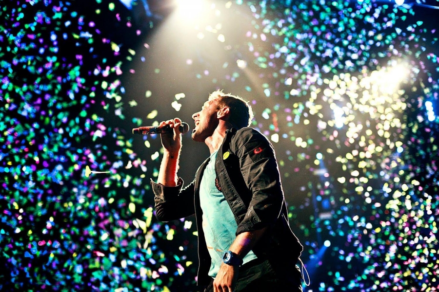 Coldplay lanza tema "Aliens", en apoyo a inmigrantes y refugiados