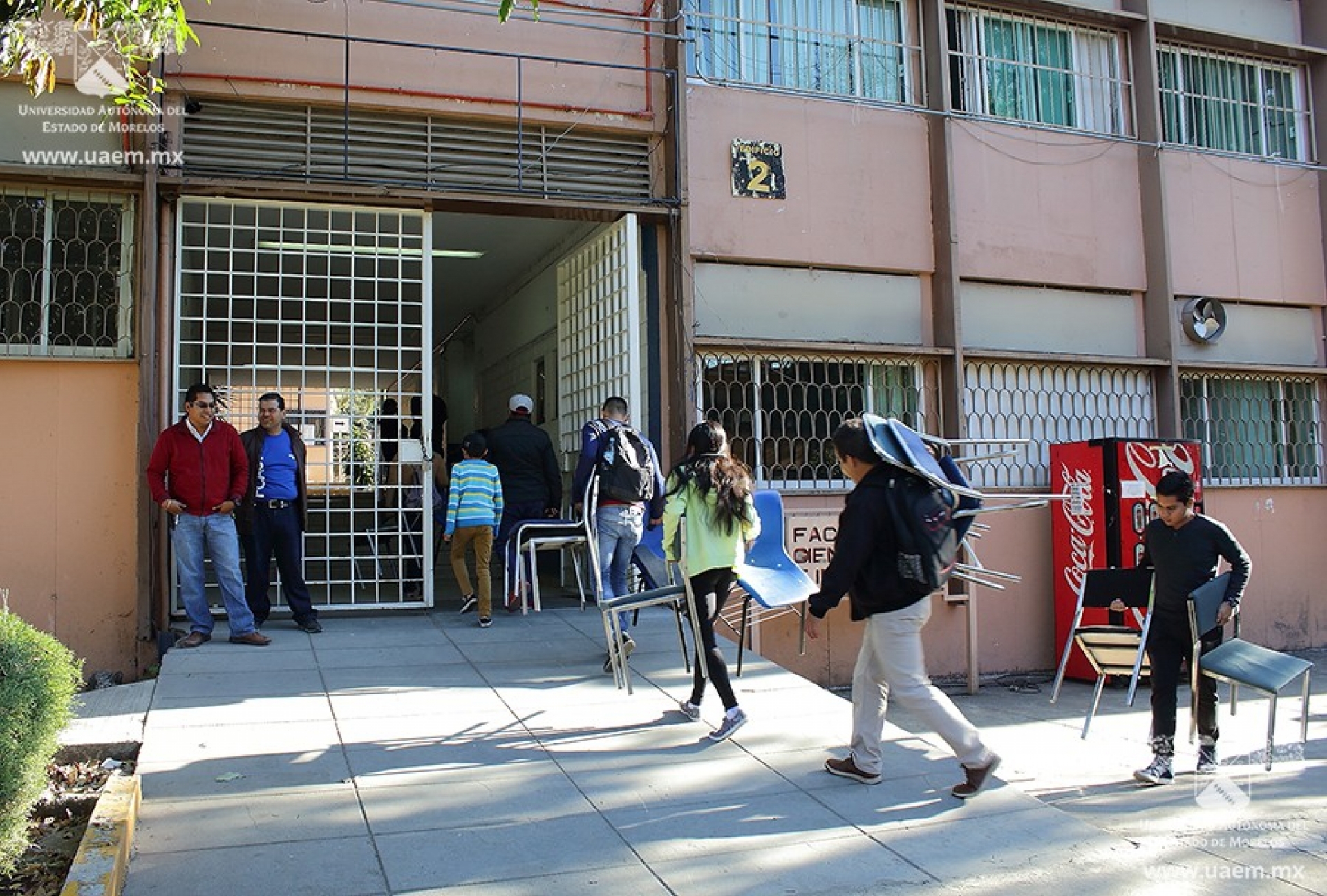 Cancela la UAEM carreras y reasigna a alumnos