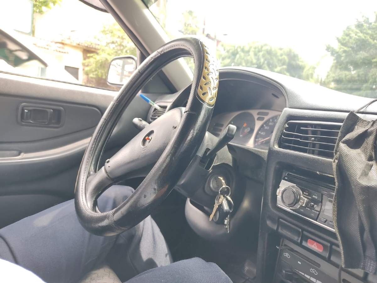 En diez años de taxista ha visto de todo