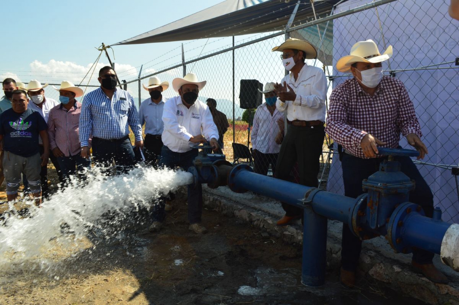 Inauguran pozo “Rincón del Crucero” en Axochiapan