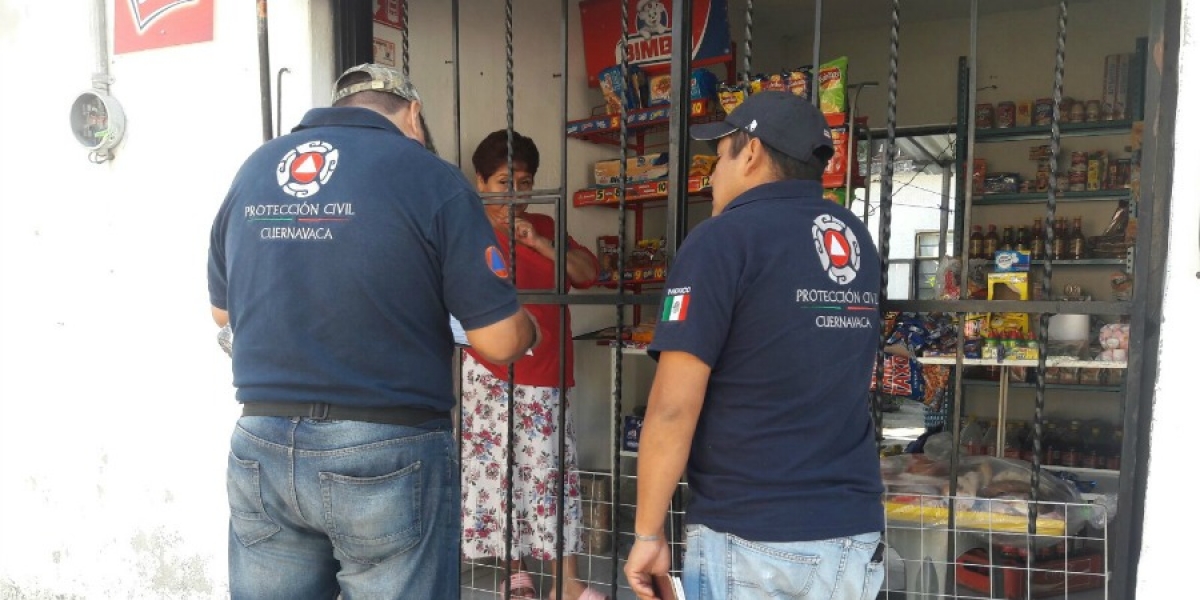 Notifica PC Cuernavaca a familias que viven en zonas de riesgo, ante inicio de temporada de lluvias