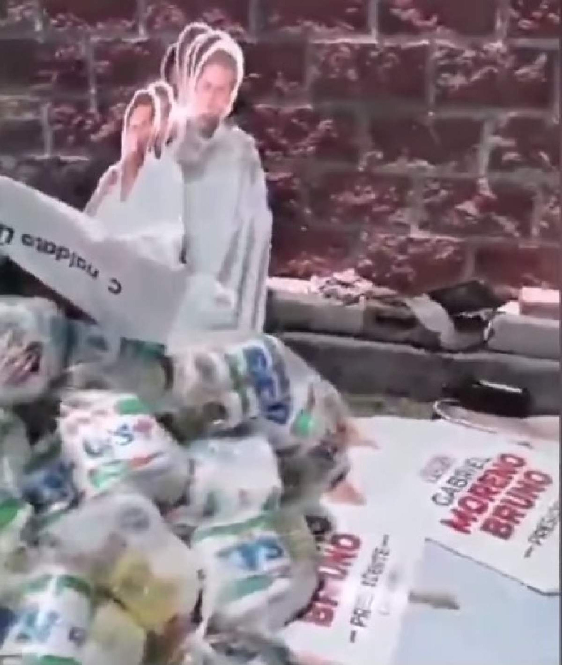 Reportera teme por su seguridad tras denunciar existencia de propaganda en oficina pública