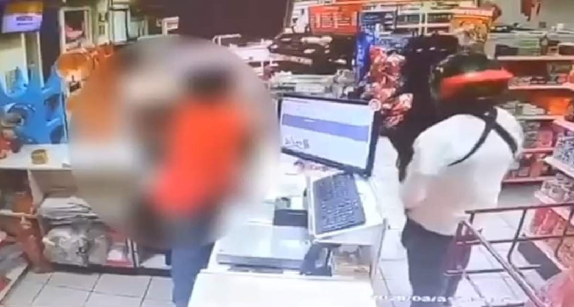 Dos individuos asaltaron un minisúper