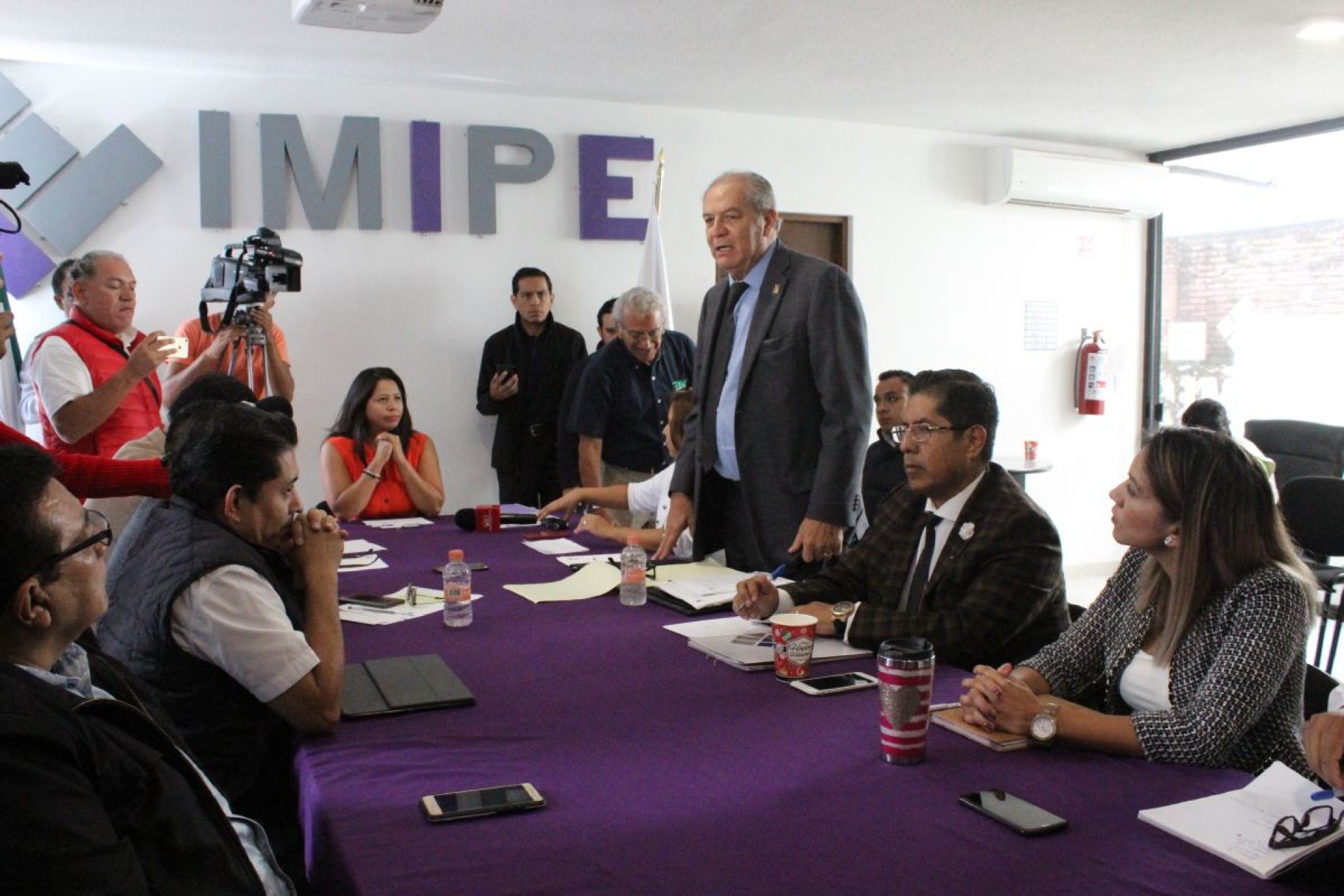 Modificarán al vapor reglamento del IMIPE para dar cabida a dos nuevos comisionados