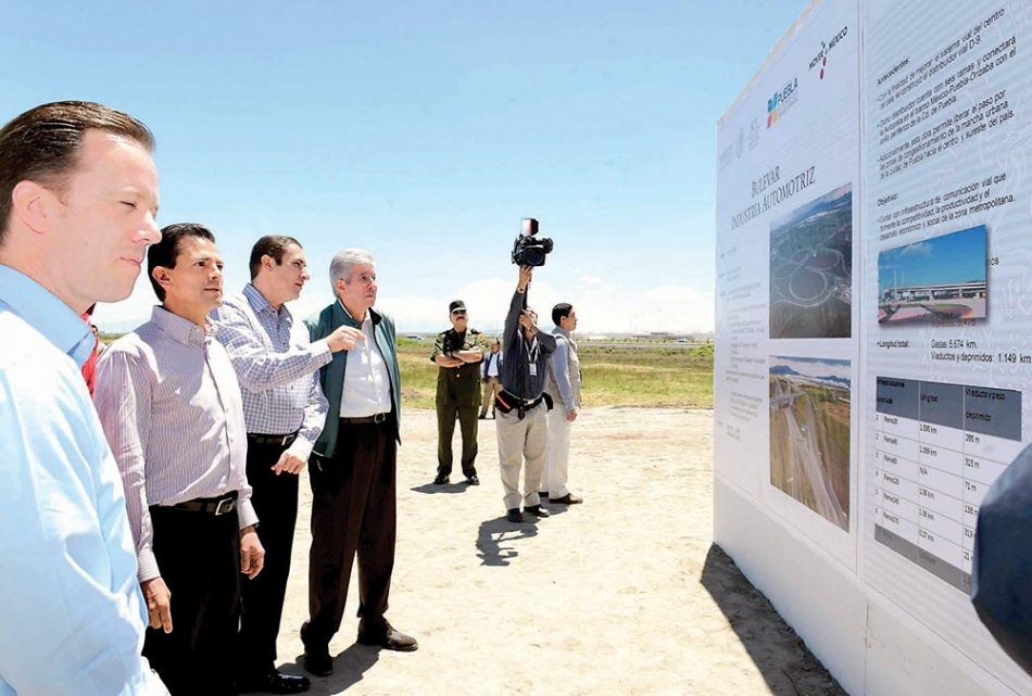 Peña, dispuesto a ver a los padres; el caso Iguala sigue abierto, dijo