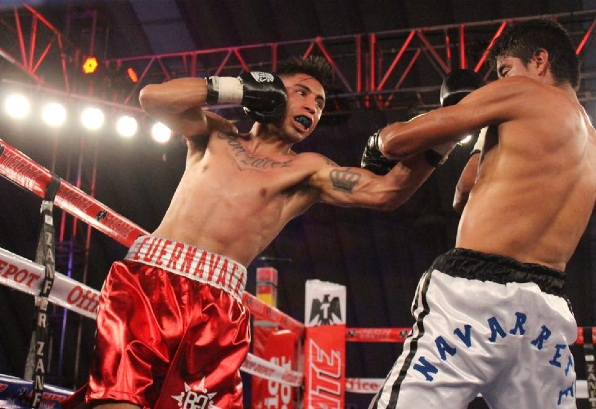 Brian González sigue invicto
