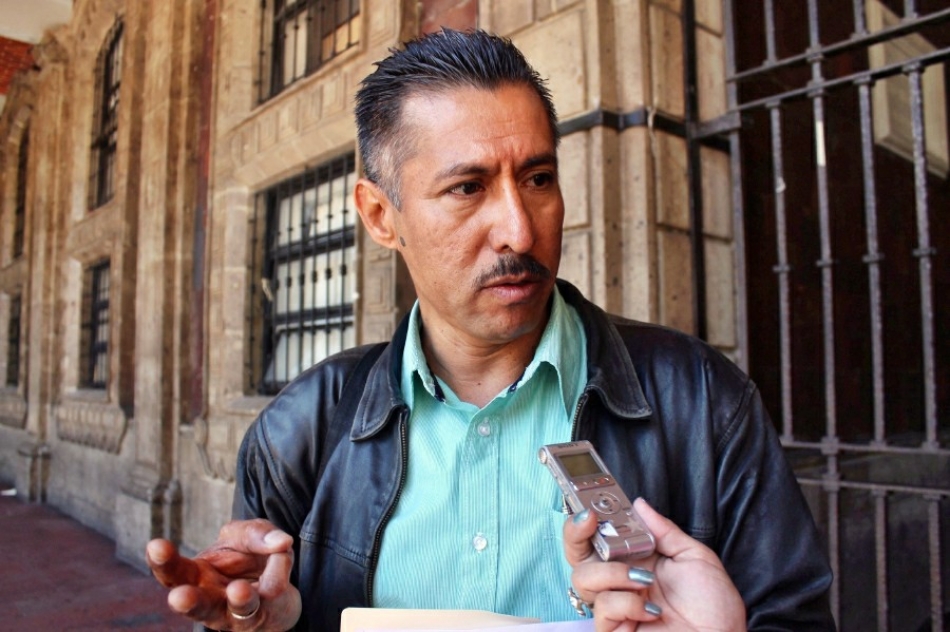 Paga el IEBEM algunos adeudos a maestros