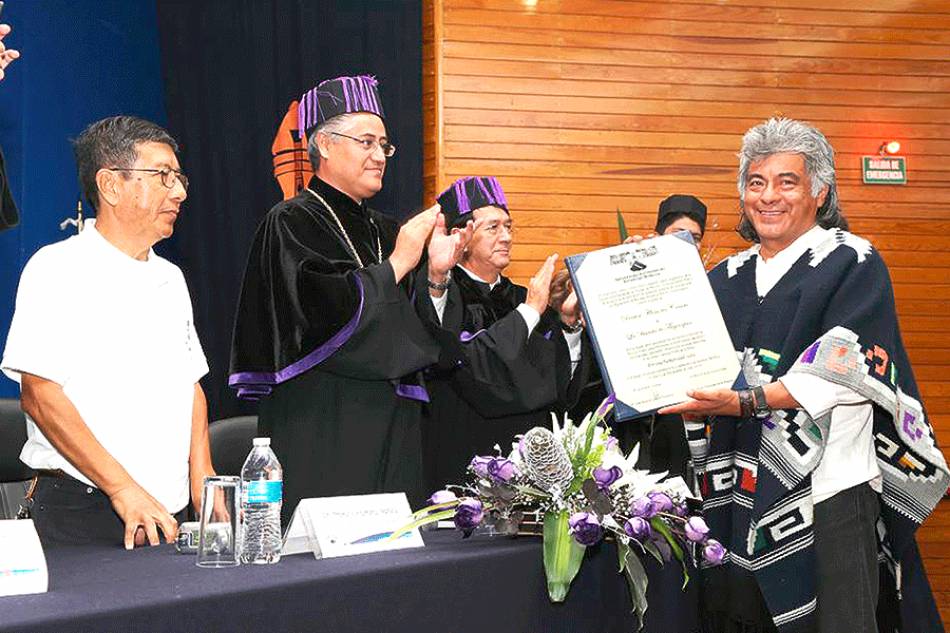 Distingue UAEM a La Banda de Tlayacapan y entrega reconocimientos al mérito universitario