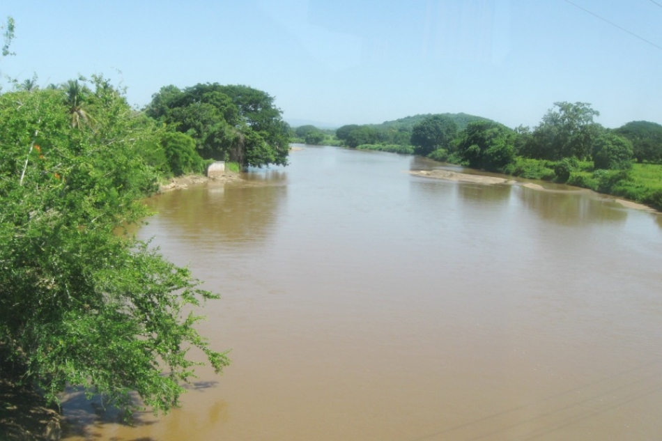 Descartan daños tras sismo en presas Los Carros y Cayehuacan