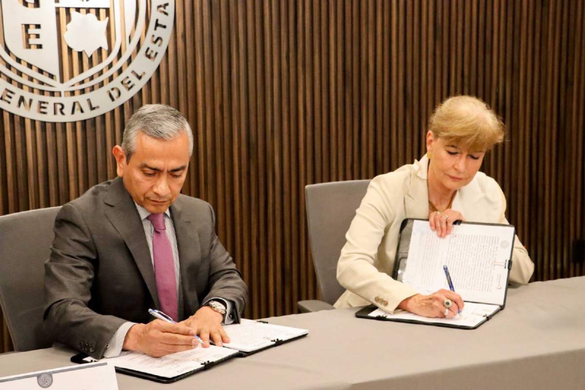FGE e Impepac firman convenio en la víspera de nuevo proceso electoral
