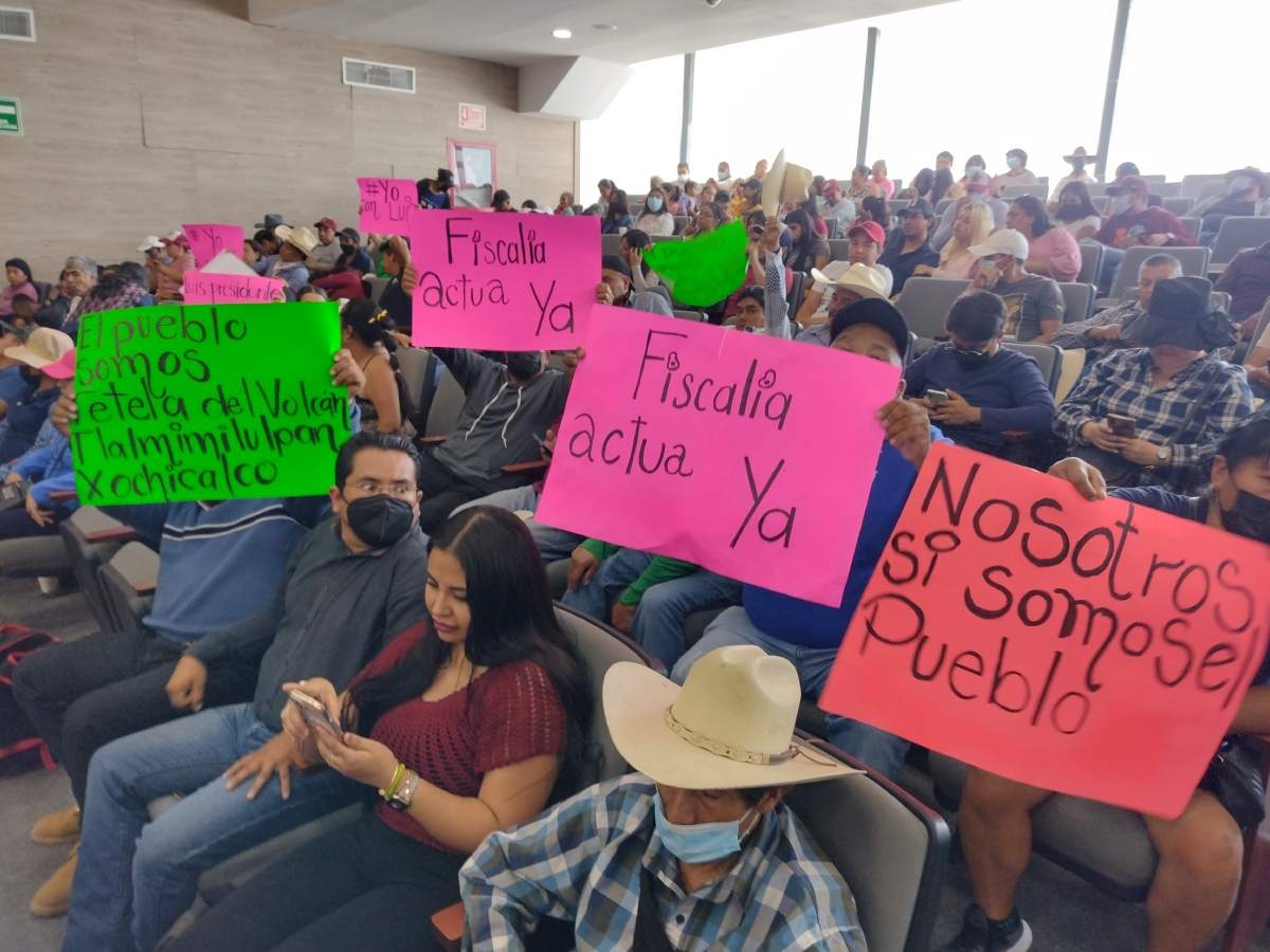 Edil de Tetela del Volcán encabeza bloqueo de la avenida Plan de Ayala