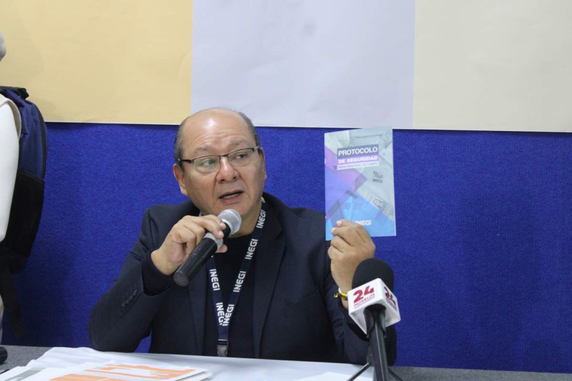 Refuerzan seguridad de encuestadores