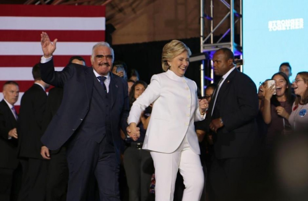 Hillary Clinton celebra con mexicanos tras debate en Las Vegas