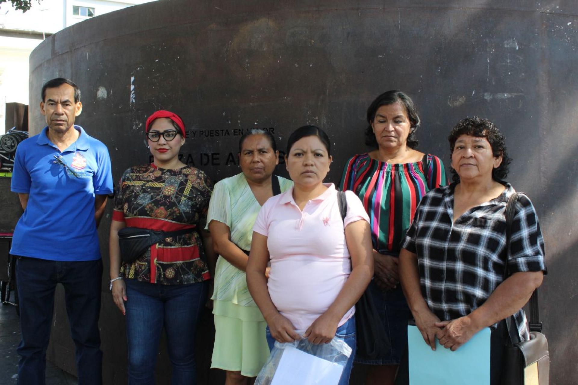 MMB exige reinstalar ya a docentes despedidos