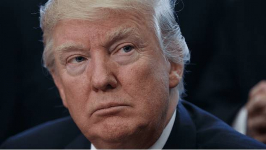 Abogado de confianza de Trump renuncia a su defensa