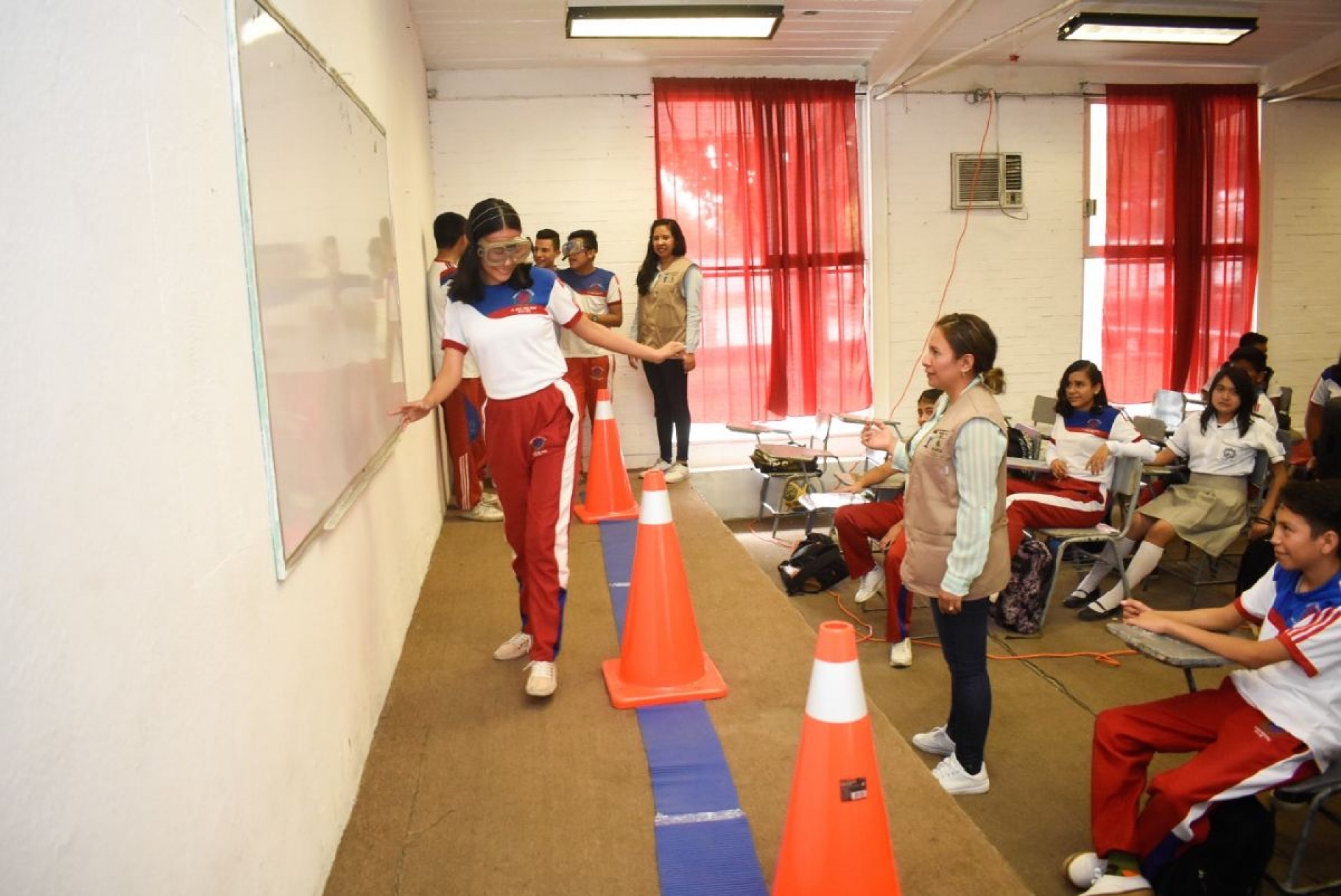 Imparten pláticas sobre adicciones en secundaria de Jojutla
