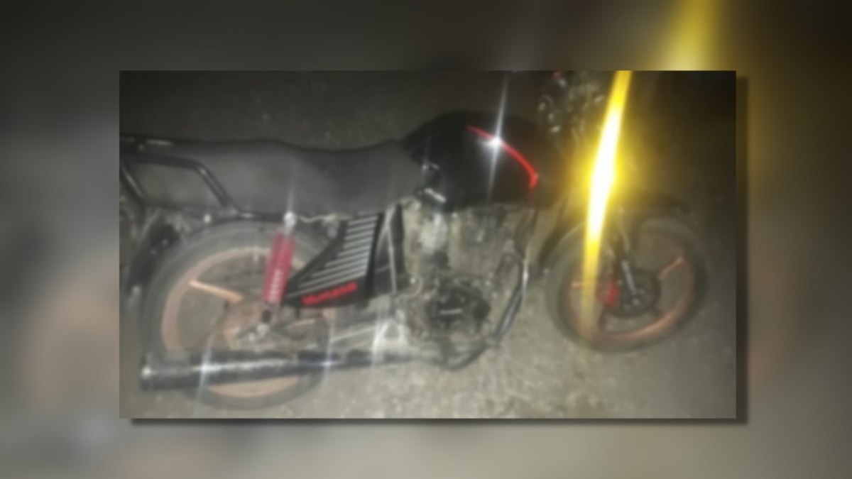 Abandonan una moto en Santa Rosa Treinta