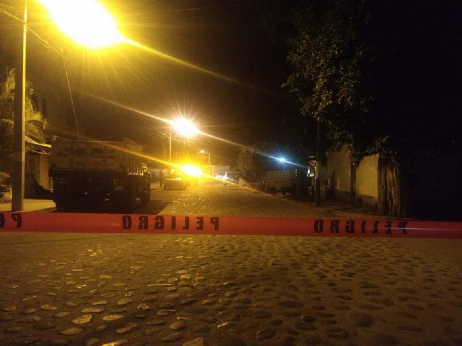 Hallan a un hombre decapitado y desollado en Chiconcuac