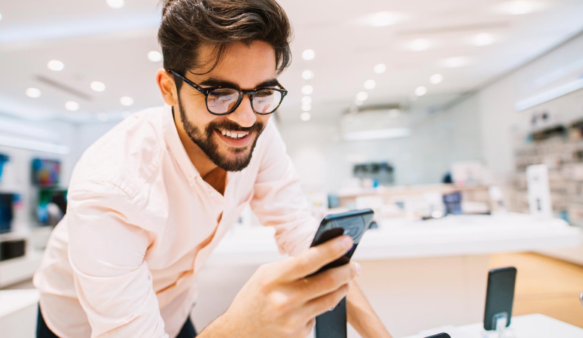 Cinco errores comunes al comprar un celular nuevo y cómo evitarlos