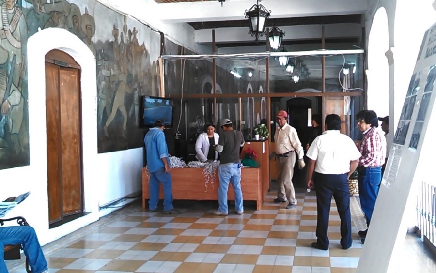 Temen trabajadores del ayuntamiento de Cuautla les queden a deber pagos de su salario