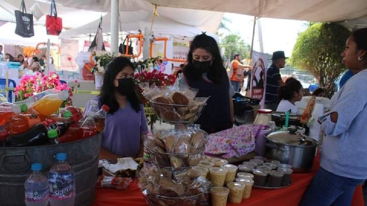 Buscan colocar en el mercado productos elaborados en el surponiente