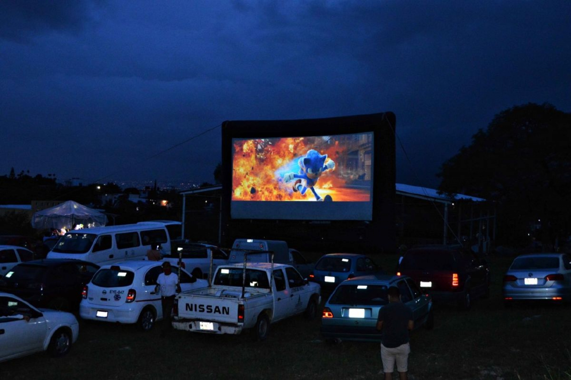 Realizan exitosa función de autocinema en Yautepec