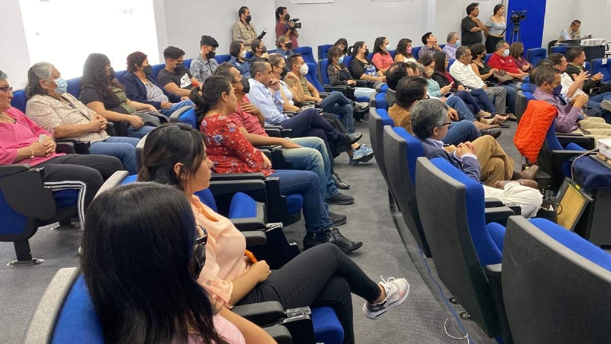 Profesores del CEIB, con elevada preparación