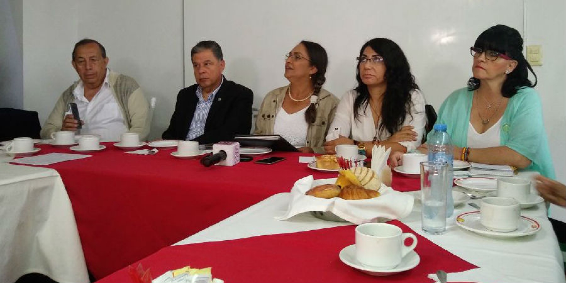Demandan organizaciones civiles que candidatos a la gubernatura presenten declaración 3 de 3