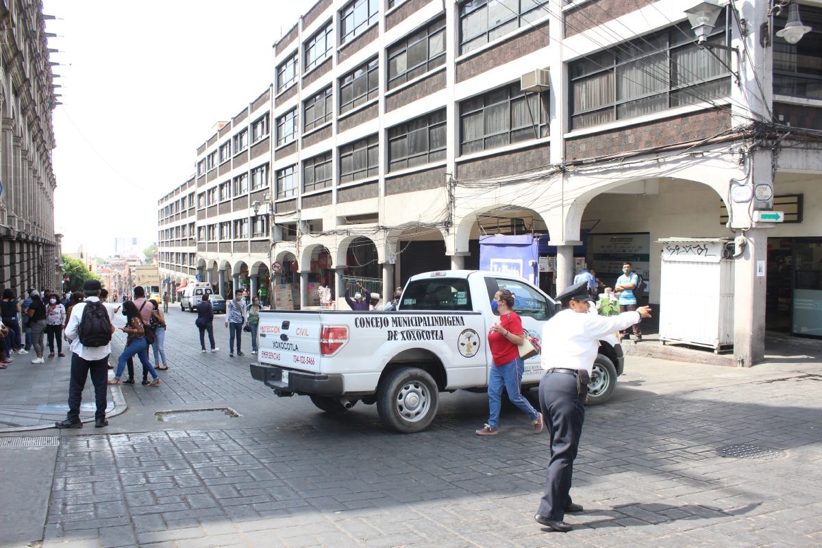 Autoridades de Xoxocotla cierran calles de Cuernavaca para exigir dinero